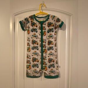 NWOT Fletch ‘Any Bunny Hungry’ Bamboo Shortie